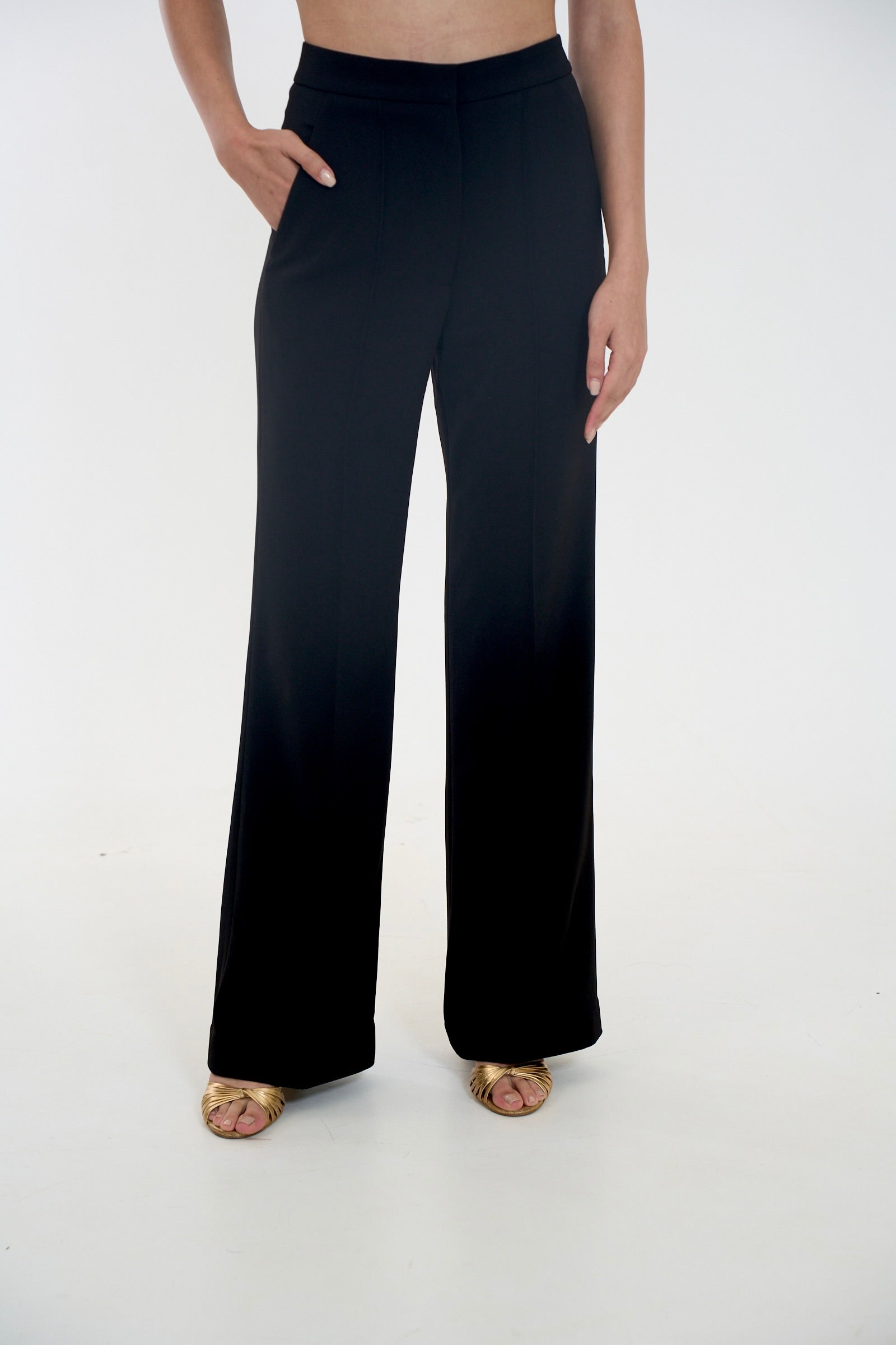 Straight Pants in Black