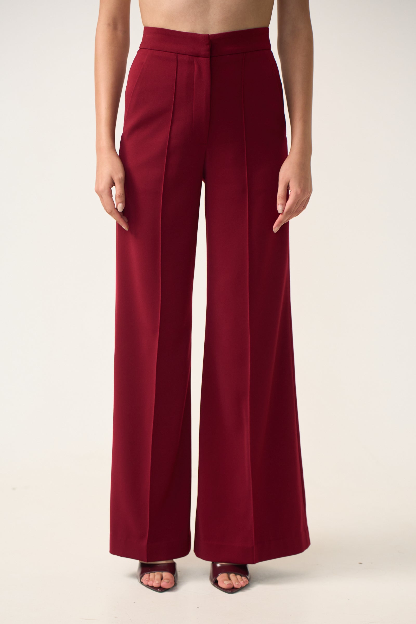 Leggy Pants in Burgundy