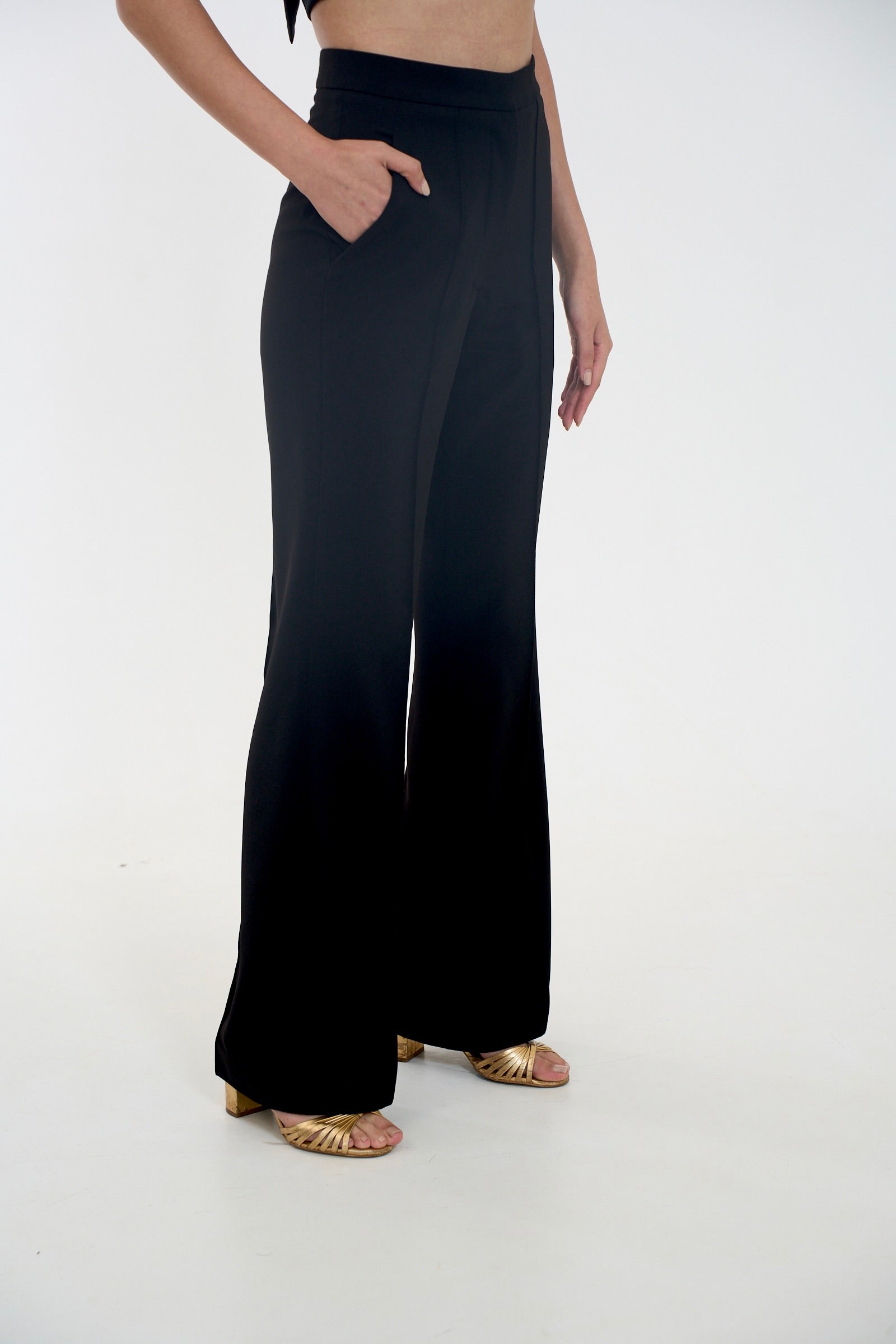 Straight Pants in Black